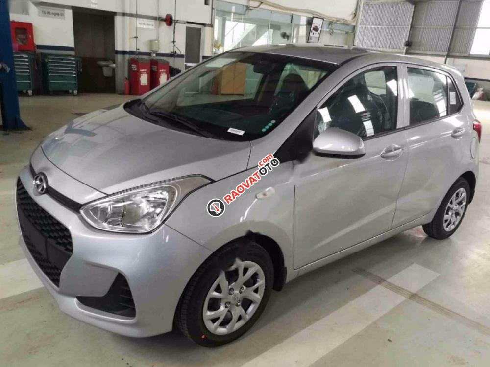 Cần bán xe Hyundai Grand i10 1.0 MT Base đời 2017, màu bạc, giá chỉ 315 triệu-2