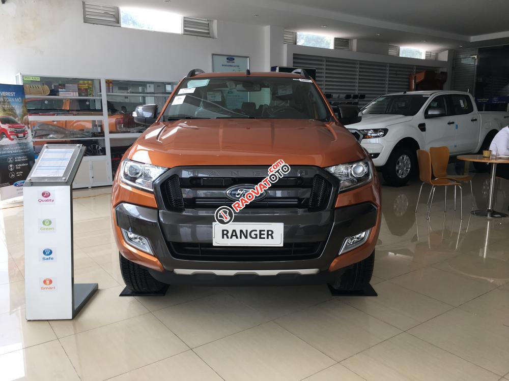 Bán Ford Ranger Wiltrak 2.2 AT 4x2 màu cam, giao xe ngay tại An Đô Ford, hỗ trợ trả góp hơn 80%-0