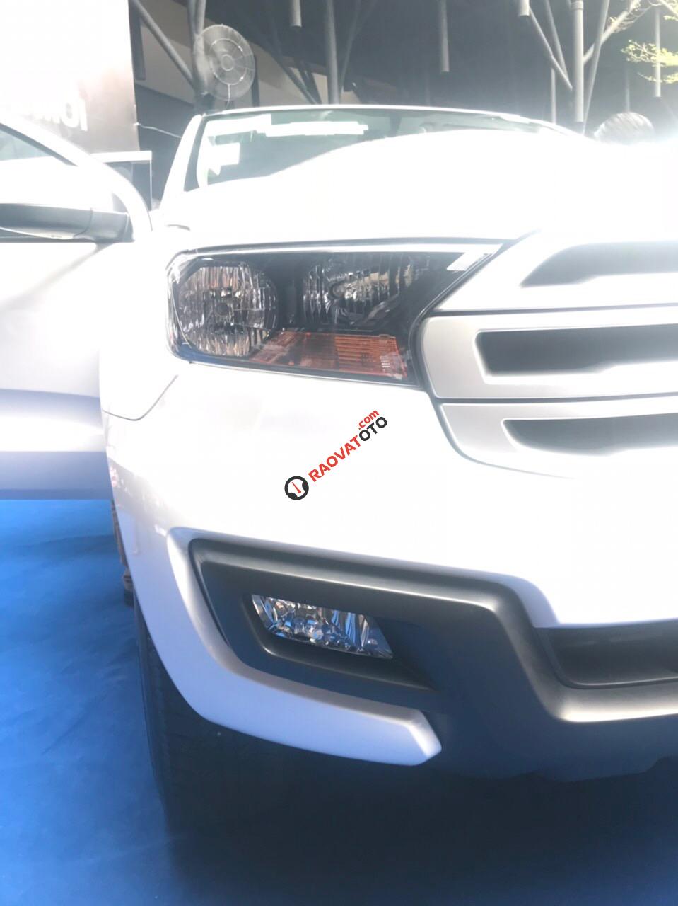 Bán Ford Everest Ambiente đời 2018, giao ngay lô xe đầu tiên-12