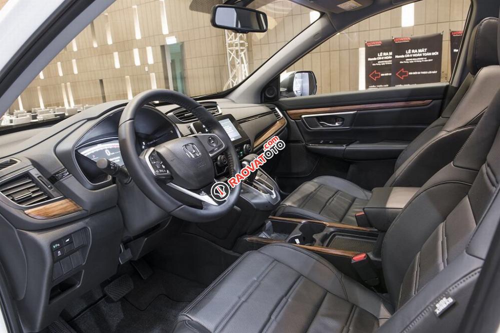 Bán Honda CR V model 2018 (nhập Thái), 7 chỗ, giá tốt nhất SG, vay được 90% tại Honda Phước Thành. LH: 0902 890 998-1