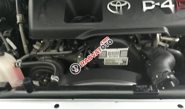 Bán xe Toyota Fortuner G đời 2015, màu bạc xe gia đình-4