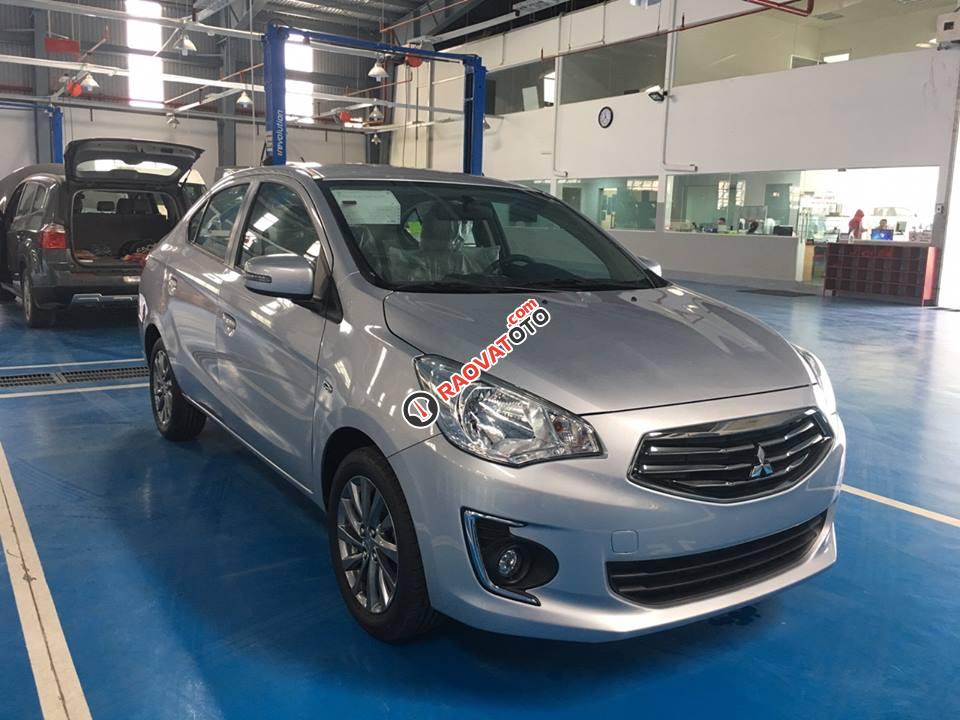 Bán xe Mitsubishi Attrage giá tốt nhất tại Quảng Bình, siêu khuyến mãi trong tháng 5/2018, giao xe ngay. LH 0911821516-0