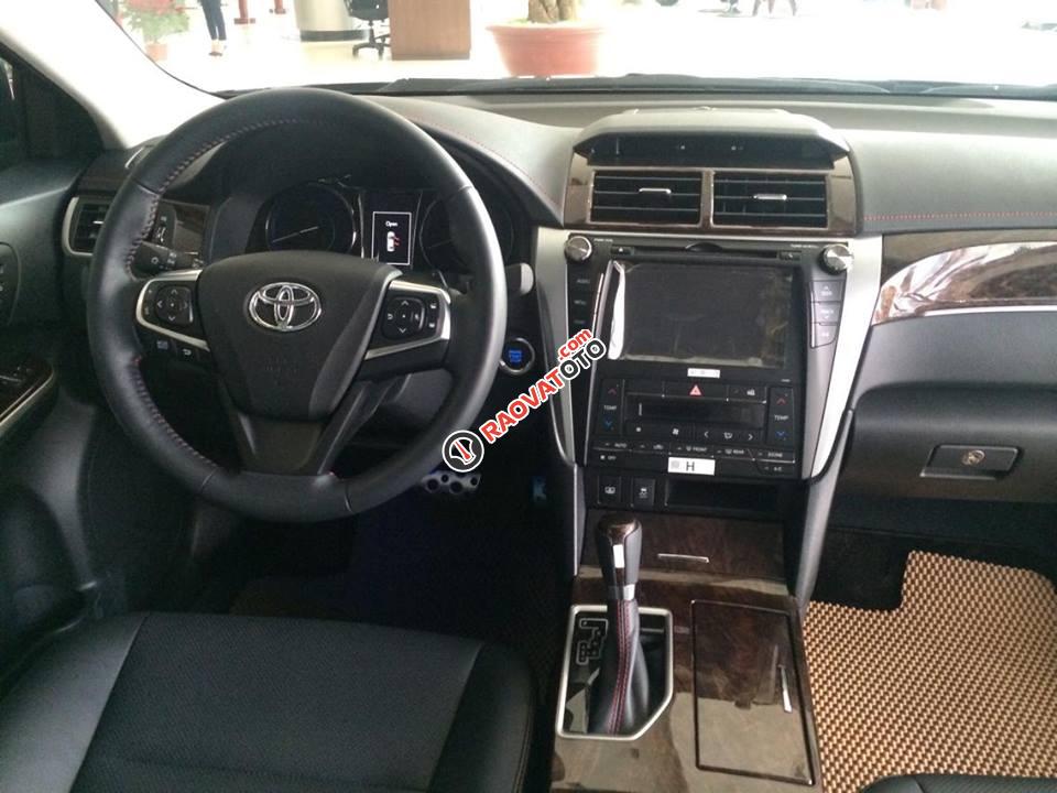 Bán ô tô Toyota Camry 2.5Q đời 2017, đủ màu giao ngay KM lớn-3