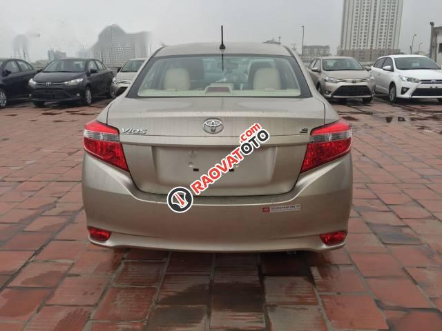 Cần bán Toyota Vios đời 2017 giá cạnh tranh-3