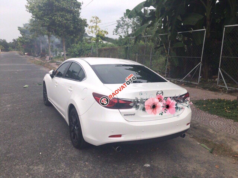 Bán Mazda 6 2.0AT màu trắng, sản xuất 2015, số tự động mới 90%-3