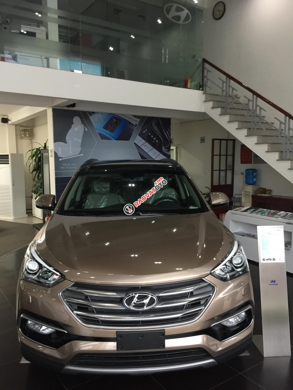 Hyundai Tây Hồ - Hyundai Santa Fe 2018 bản đặc biệt 4WD - Khuyến mãi cho khách hàng 70tr - LH: 0912139123-0