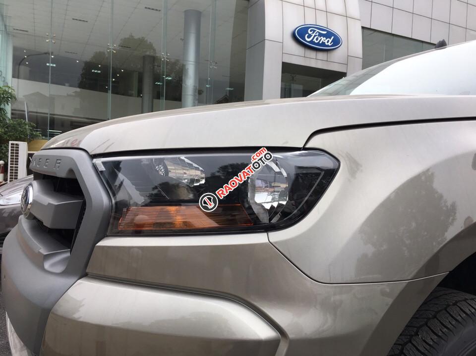 Chỉ với 200 triệu đồng sở hữu xe Ford Ranger XLS số sàn & tự động, xe mới bảo hành 3 năm hoặc 100,000 km-4