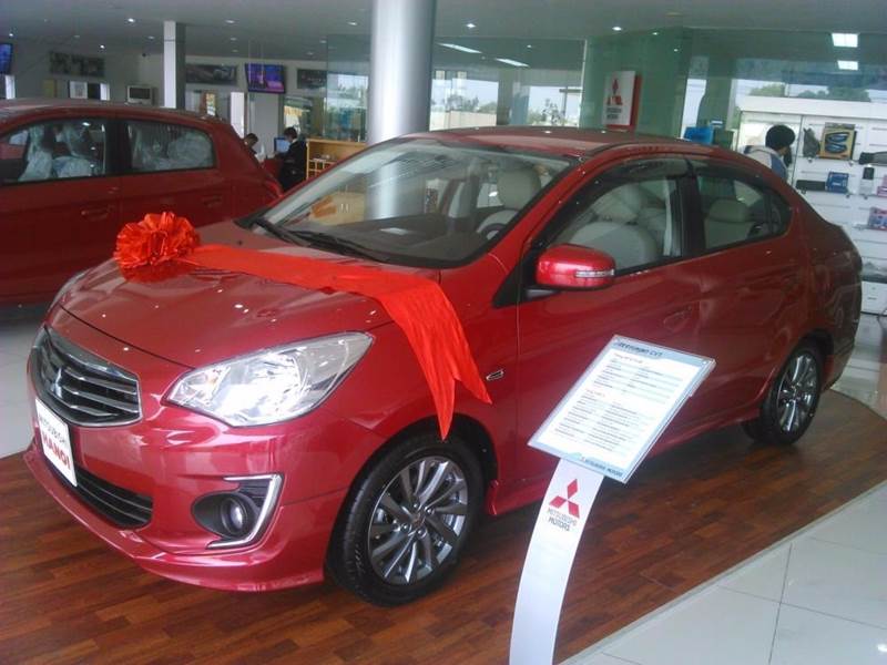 Cần bán xe Mitsubishi Attrage đời 2016, màu đỏ, nhập khẩu nguyên chiếc-1