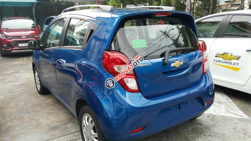 Bán Chevrolet Spark LT đời 2017, màu xanh lam, giá chỉ từ 359 triệu-2