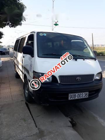 Bán xe Toyota Hiace 2001, màu trắng-2