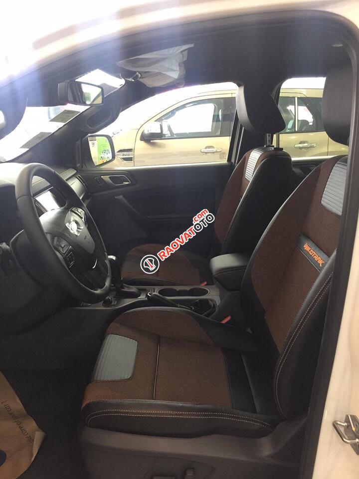 Bán Ford Ranger Wildtrak 3.2L, trả trước 150 tr có xe ngay, LH: 0938 055 993-3