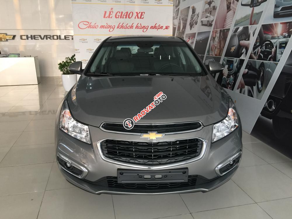 Bán gấp Cruze LT, đủ màu, tại Hải Dương, trả góp cao, từ 100 triệu nhận xe-1