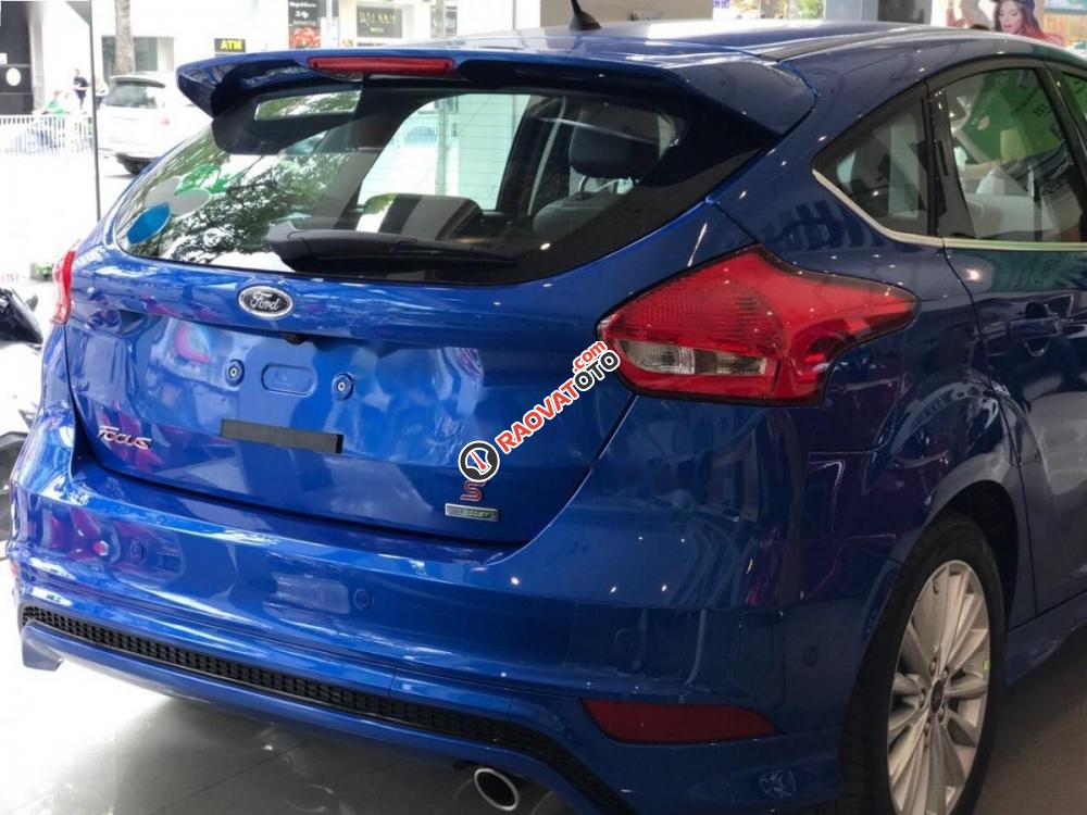 Bán xe Ford Focus Sport 1.5L đời 2017, màu xanh lam giá cạnh tranh-3