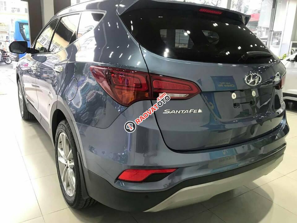 Giá xe Hyundai Santafe bản máy xăng tiêu chuẩn. Ưu đãi hấp dẫn, hổ trợ trả góp. LH Hương: 0902.608.293-2