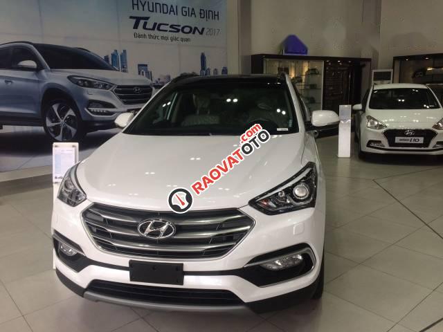 Bán xe Hyundai Santa Fe đời 2017, màu trắng-0