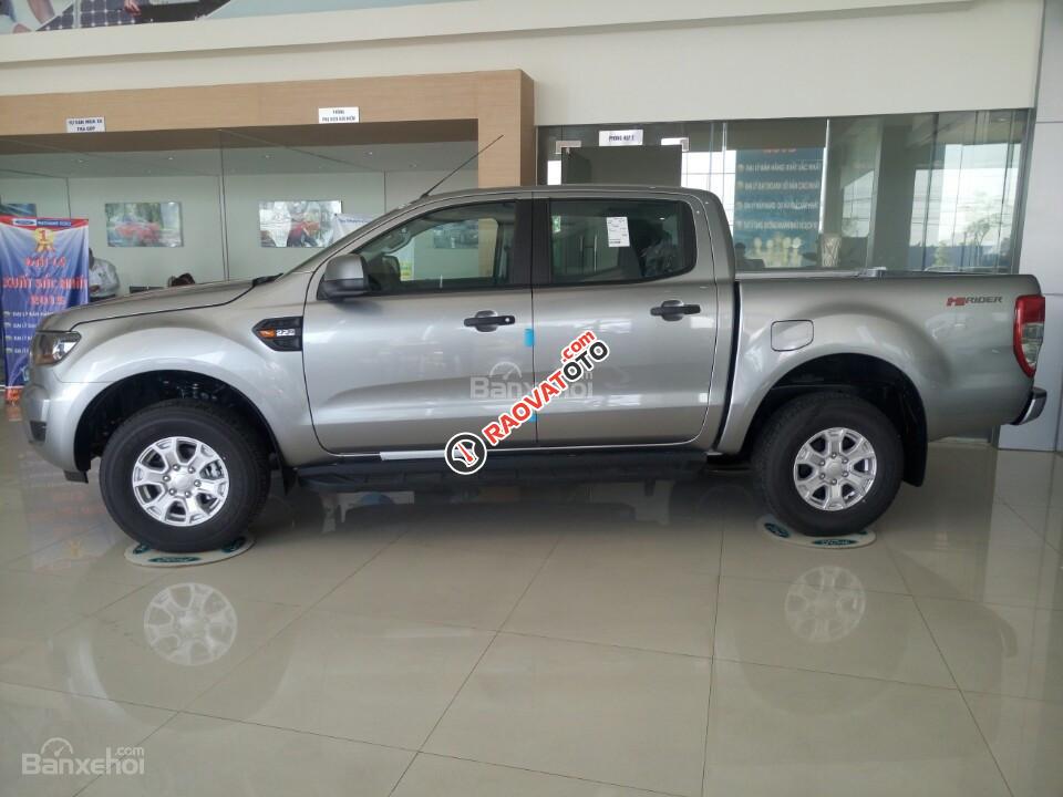 An Đô Ford: Bán xe Ford Ranger XLS 4x2 AT màu ghi bạc, liên hệ trực tiếp để được giảm giá tốt nhất-1