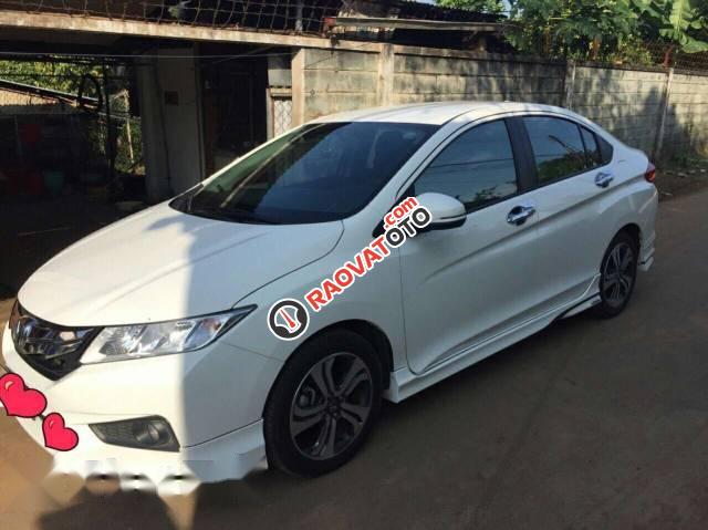 Bán xe Honda City sản xuất 2016, màu trắng-0