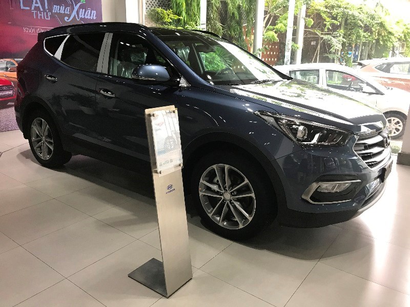 Cần bán Hyundai Santa Fe đời 2017, màu trắng, nhập khẩu nguyên chiếc-11