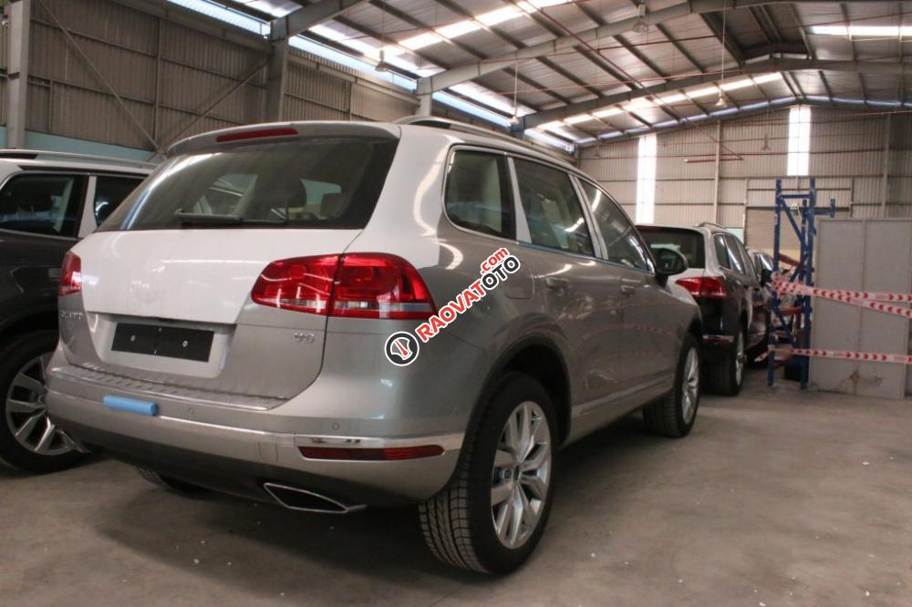 Touareg - SUV cỡ lớn nhập khẩu nguyên chiếc (còn nhiều màu) - LH Long 0933689294-6