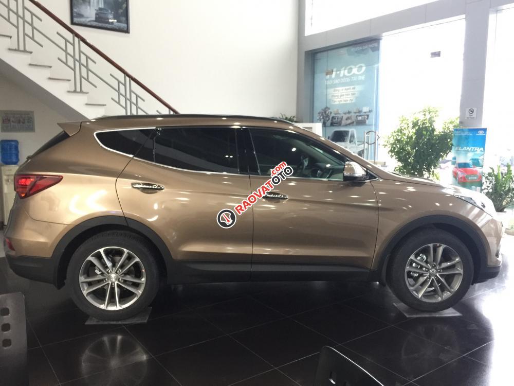 Hyundai Tây Hồ - Hyundai Santa Fe 2018 bản đặc biệt 4WD - Khuyến mãi cho khách hàng 70tr - LH: 0912139123-2