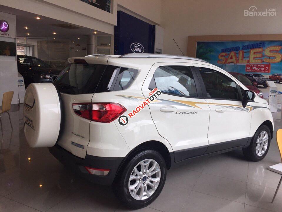 Cần bán xe Ford EcoSport Titanium 1.5 AT 2017, màu trắng, giao ngay, hỗ trợ trả góp 80% giá trị xe-4