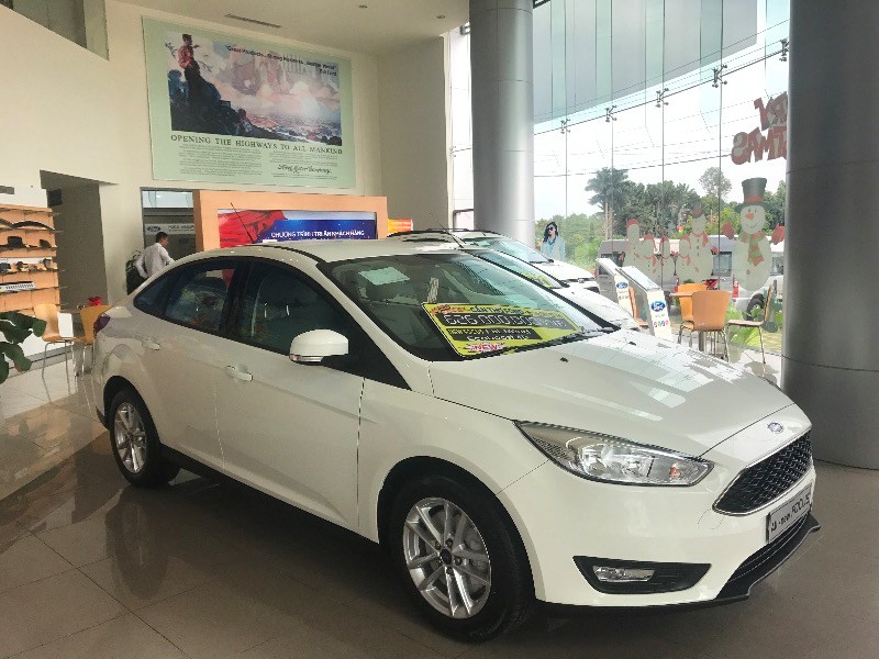 Bán ô tô Ford Focus Trend 1.5l Ecoboost đời 2017, màu trắng, nhập khẩu-2