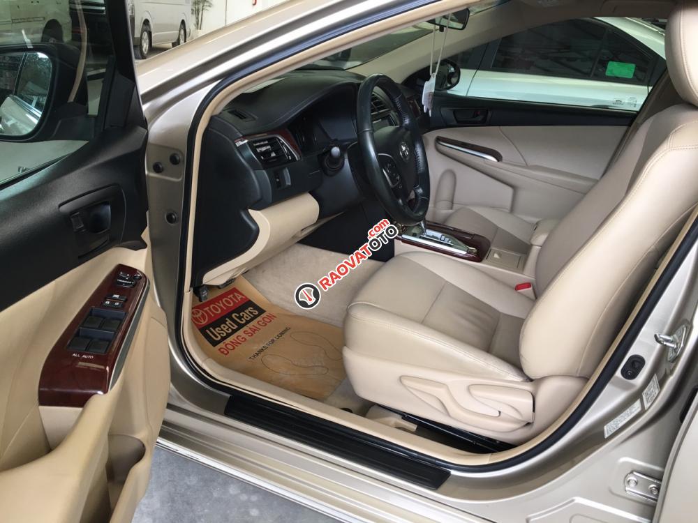 Bán Camry 2.0E 2013/2014, xe đẹp (tặng trước bạ), hỗ trợ vay 70%, lãi suất ưu đãi-4