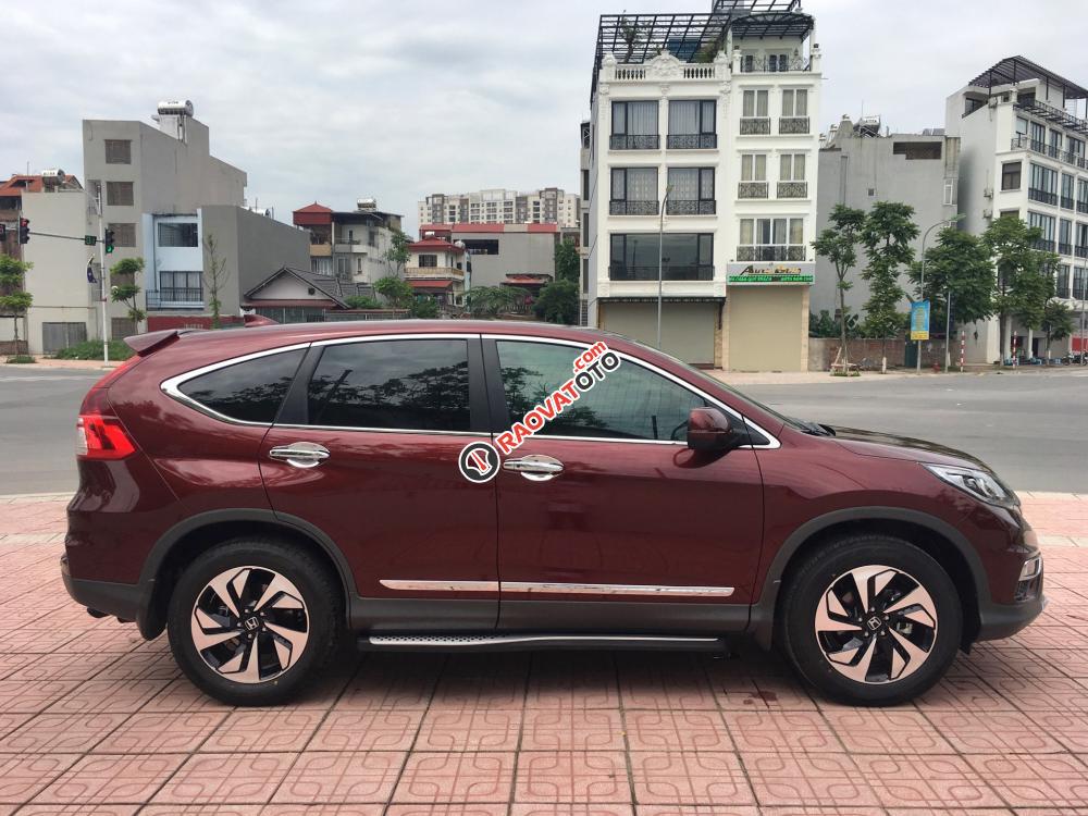 Cần bán Honda CR V 2.4L năm 2017, màu đỏ xe gia đình mới 99%. LH: 0911-128-999-6