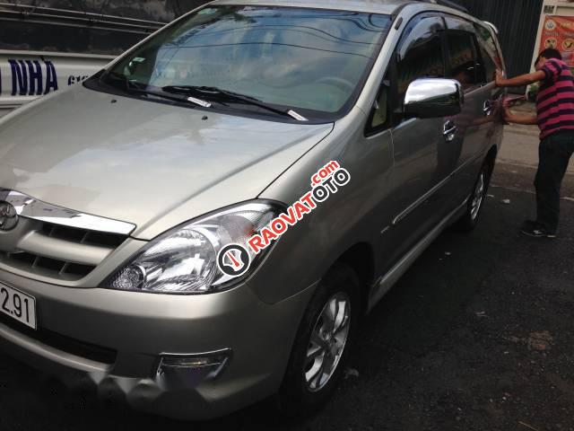 Cần bán lại xe Toyota Innova G đời 2006, màu bạc-2