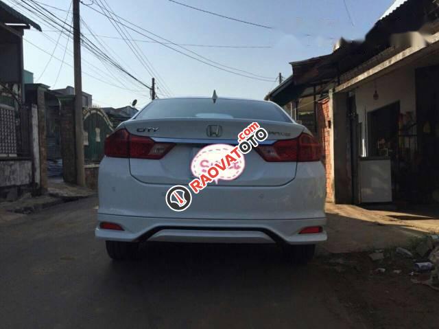 Bán xe Honda City sản xuất 2016, màu trắng-2