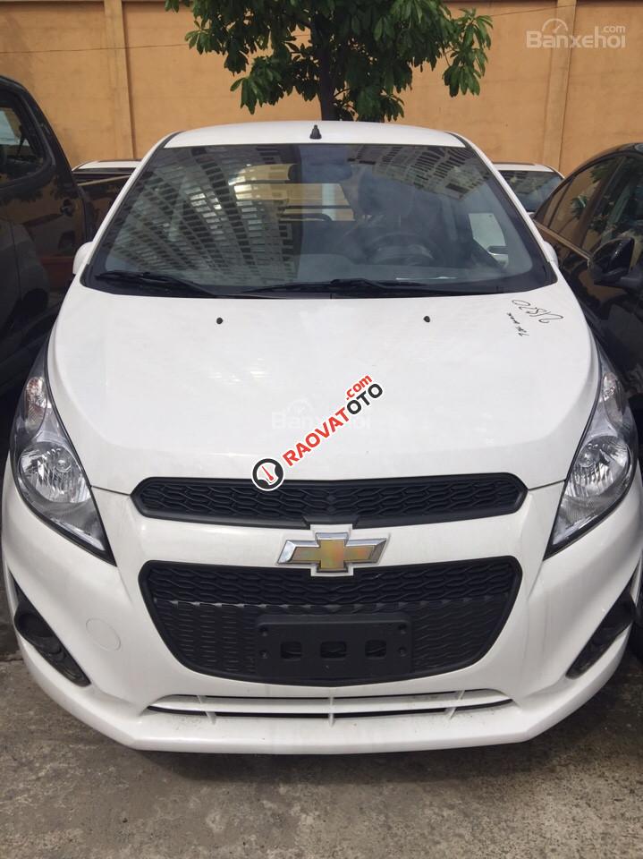 Chevrolet Spark Van Duo 1.2L, màu trắng, nhập khẩu chính hãng-4