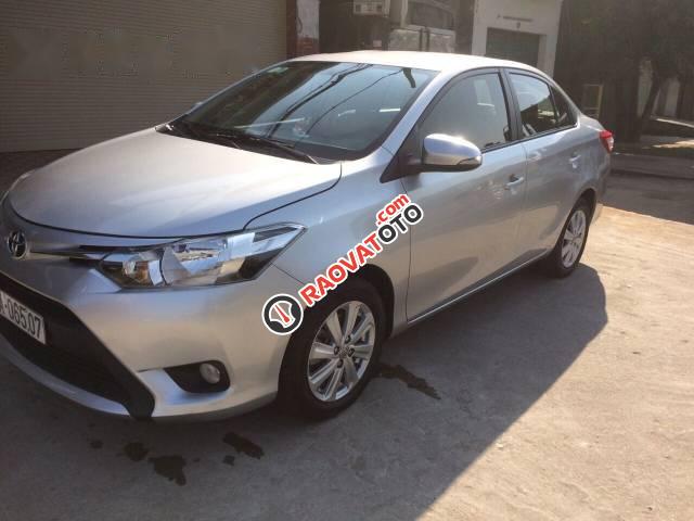 Bán Toyota Vios đời 2016, màu bạc -1