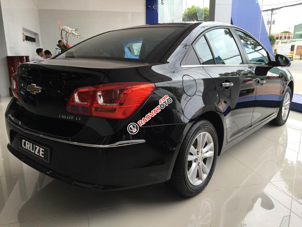 Chevrolet Cruze 2017 số sàn chỉ 60tr, nhận xe chỉ làm hồ sơ trong tháng 10 ưu đãi-9