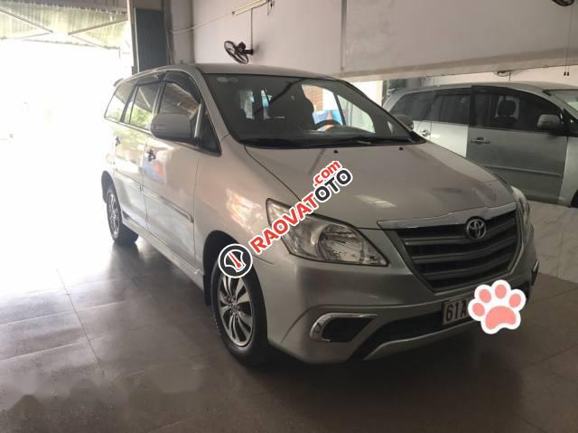 Bán xe Toyota Innova đời 2015, màu bạc  -1