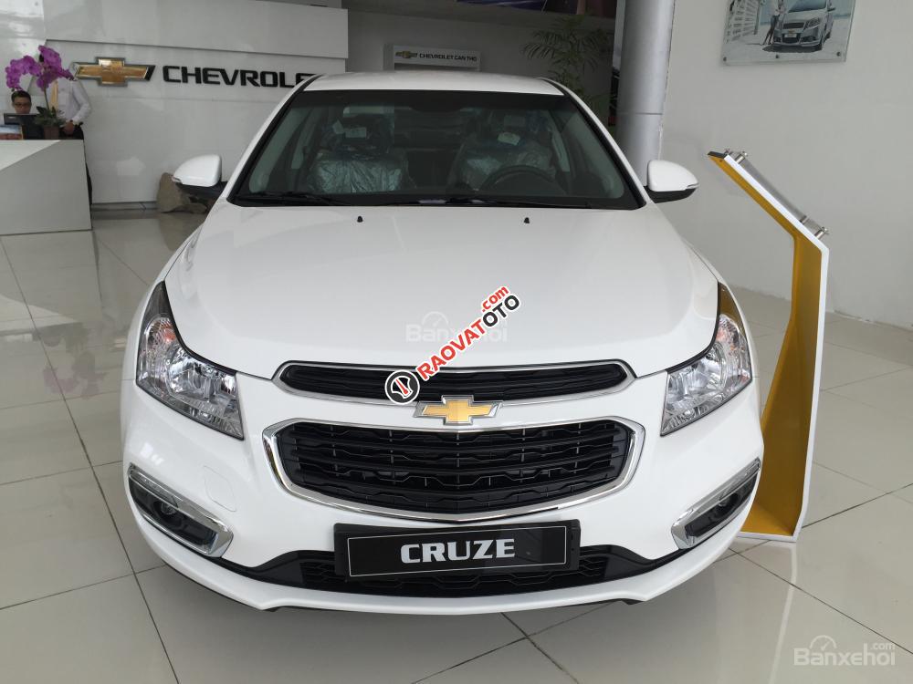 Ưu đãi 40 triệu, Chevrolet Cruze LT trả trước tầm 130 triệu, LH Nhung 0975768960-1