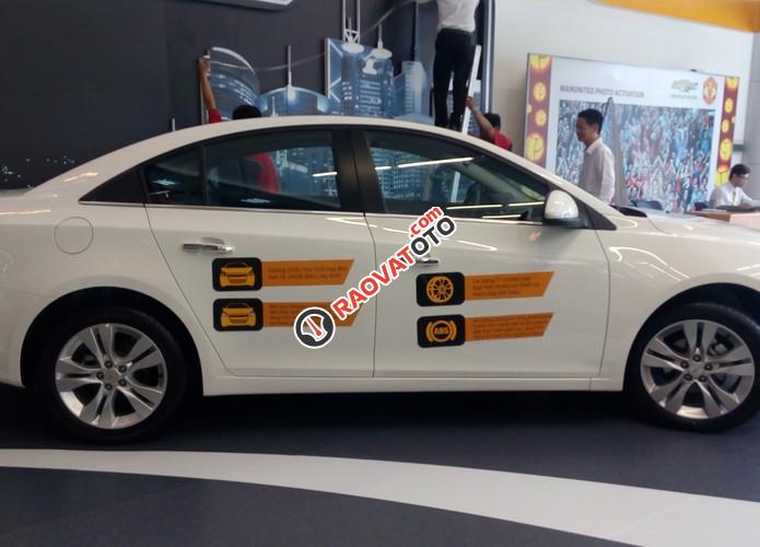 Bán Chevrolet Cruze giá tốt, giảm giá trực tiếp-3
