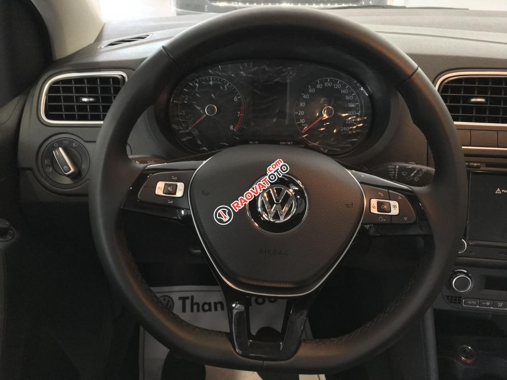 Polo Hatchback Volkswagen màu trắng, nhập khẩu - Giá tốt giao, xe tận nhà. LH Long 0933689294-11