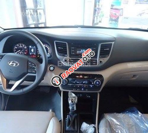 Cần bán Hyundai Tucson mới, màu trắng, LH Ngọc Sơn: 0911377773-14