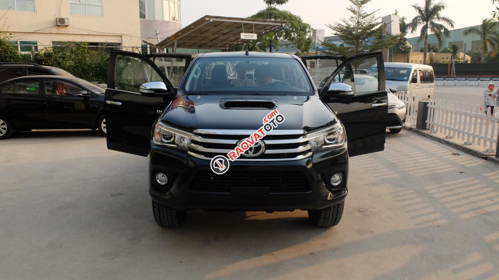 Toyota Hải Dương bán xe Hilux E 2016 giao ngay, Hotline: 0976394666-0