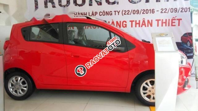 Bán xe Chevrolet Spark LS đời 2017, màu đỏ -0