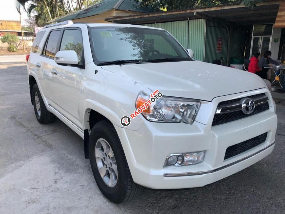 Cần bán Toyota 4 Runner SR5 sản xuất 2012, màu trắng, xe nhập-1