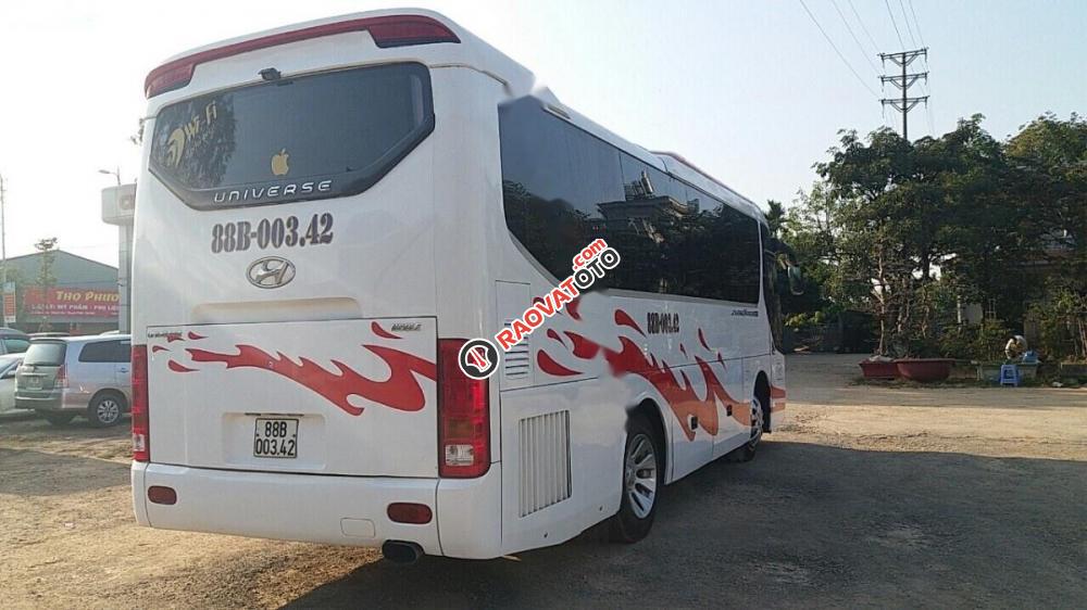 Bán xe Hyundai Universe Xpress đời 2015, màu trắng như mới-4