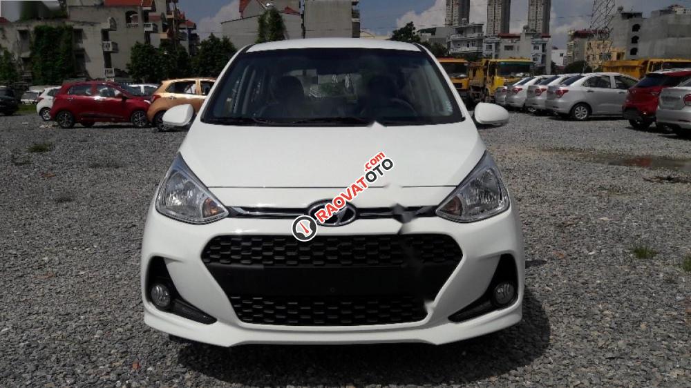 Bán Hyundai Grand i10 1.2 AT đời 2017, màu trắng-0