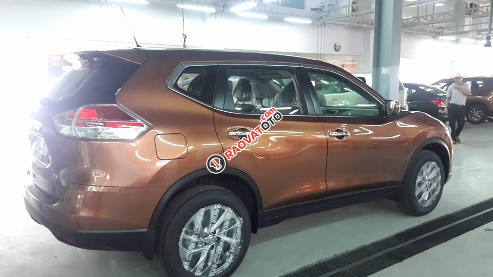 Cơ hội mua xe Nissan Xtrail 2.0 giá chỉ còn 908.000.000. Liên hệ: 0915 049 461-0