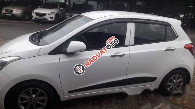 Chính chủ bán lại xe Hyundai Grand i10 2016, màu trắng-4