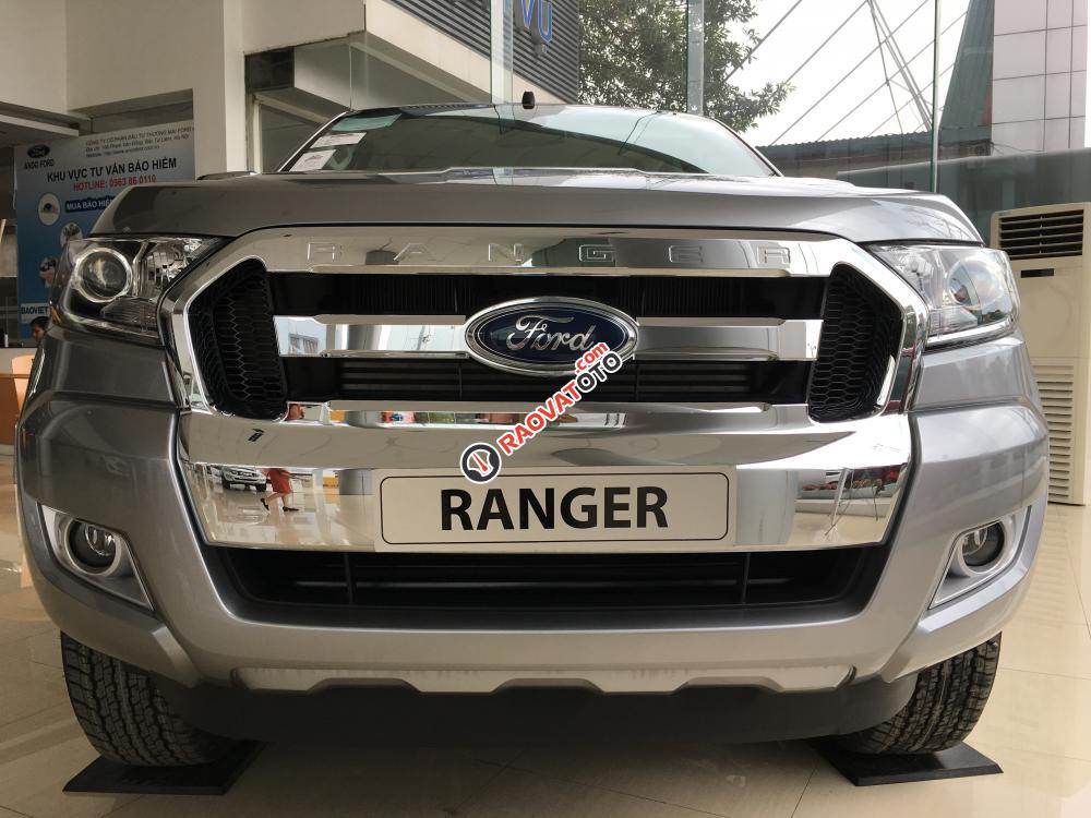 Bán Ford Ranger XLT 2 cầu số sàn, giá rẻ tại Lào Cai, hỗ trợ trả góp giao xe nay-0