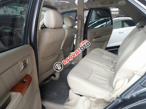 Bán xe Toyota Fortuner V 2.7AT 2010, màu xám xe gia đình-3