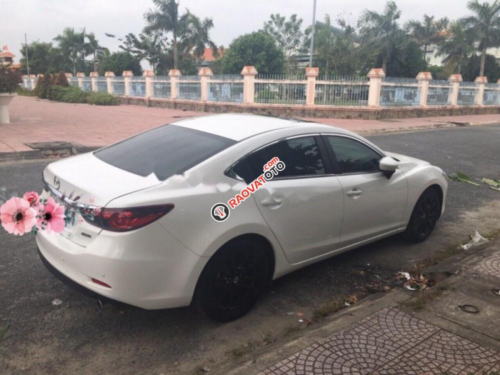 Bán ô tô Mazda 6 2.0 AT sản xuất 2015, màu trắng số tự động-3