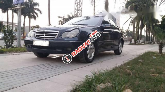 Bán ô tô Mercedes C200 sản xuất 2001, màu đen -1