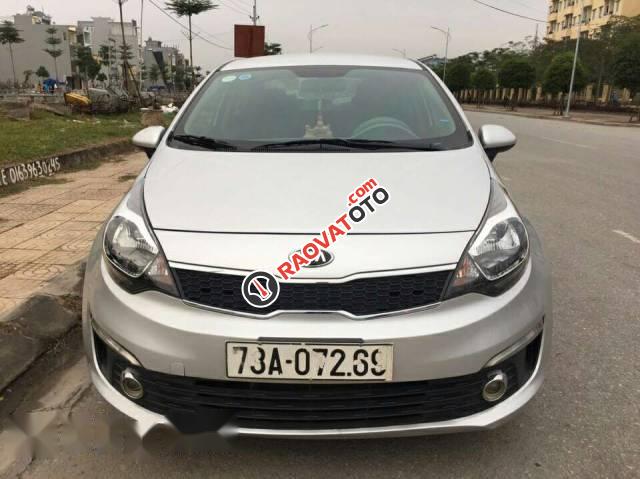 Bán Kia Rio đời 2016, màu bạc  -0